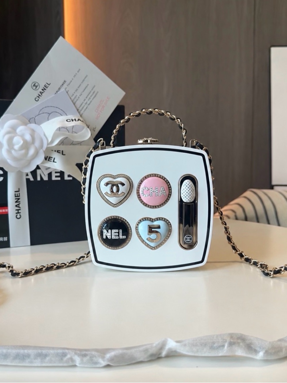 Chanel Beauty Rhinestone Acrylic Evening Clutch Bag Crossbody Strap Chain Bag